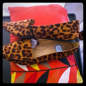 Women brand new Leopard print loafers 12w